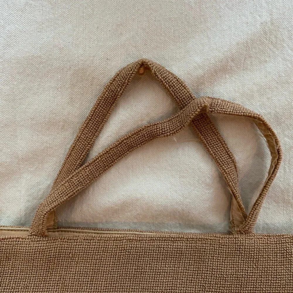 1940s-1950sVintage needlepoint clutch/handbag. - Picture 5 of 8
